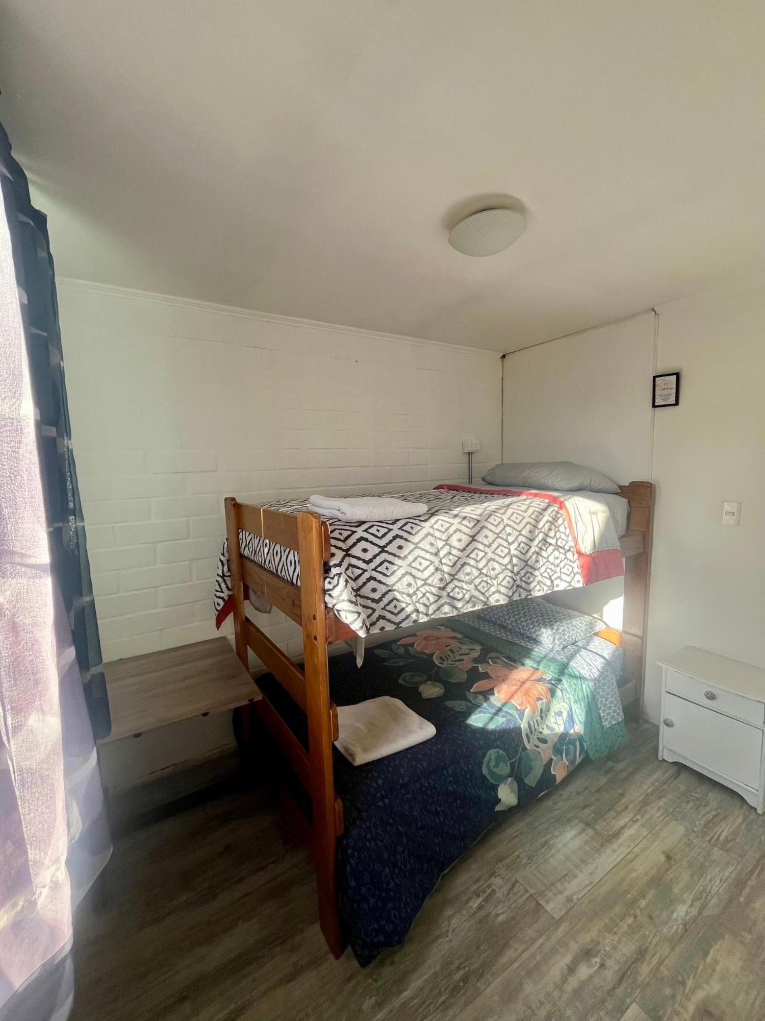 Hostel Tu Espacio Re - Casa Cerca Del Aeropuerto 圣地亚哥 外观 照片