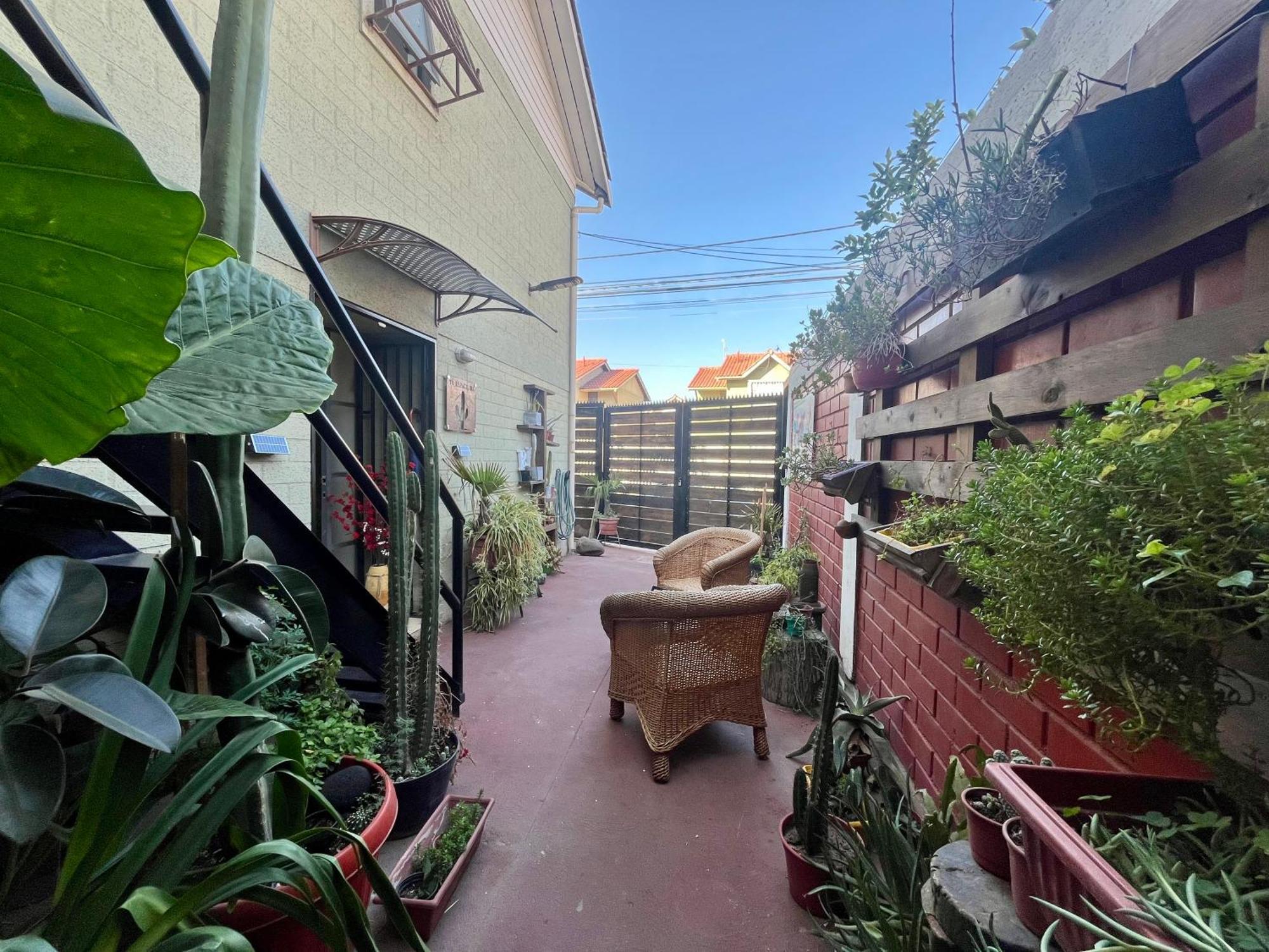 Hostel Tu Espacio Re - Casa Cerca Del Aeropuerto 圣地亚哥 外观 照片