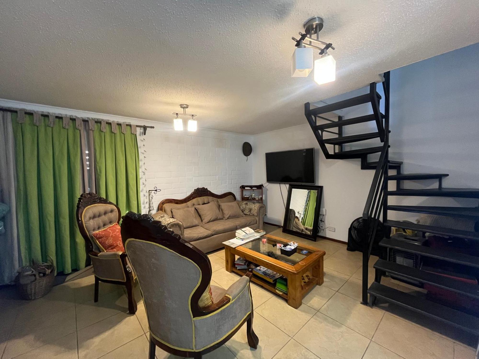 Hostel Tu Espacio Re - Casa Cerca Del Aeropuerto 圣地亚哥 外观 照片