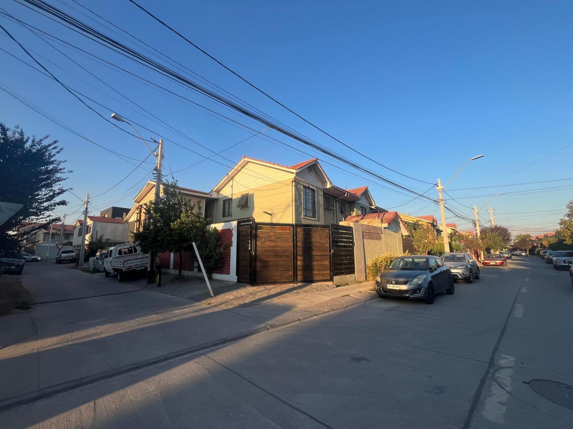 Hostel Tu Espacio Re - Casa Cerca Del Aeropuerto 圣地亚哥 外观 照片